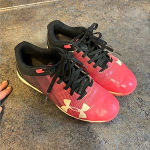 Youth 3 softball cleats. Lots of life left